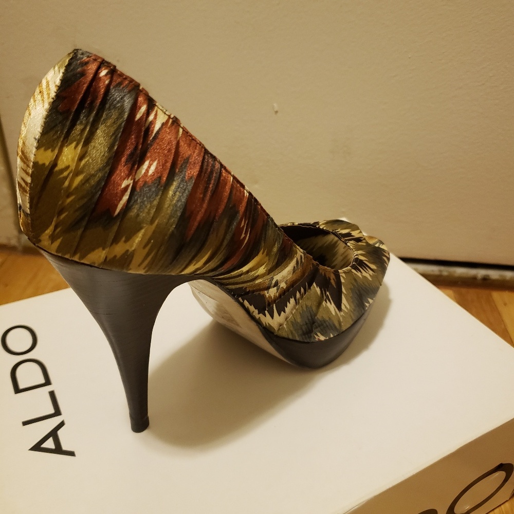 Peep Toe Heels - image 3